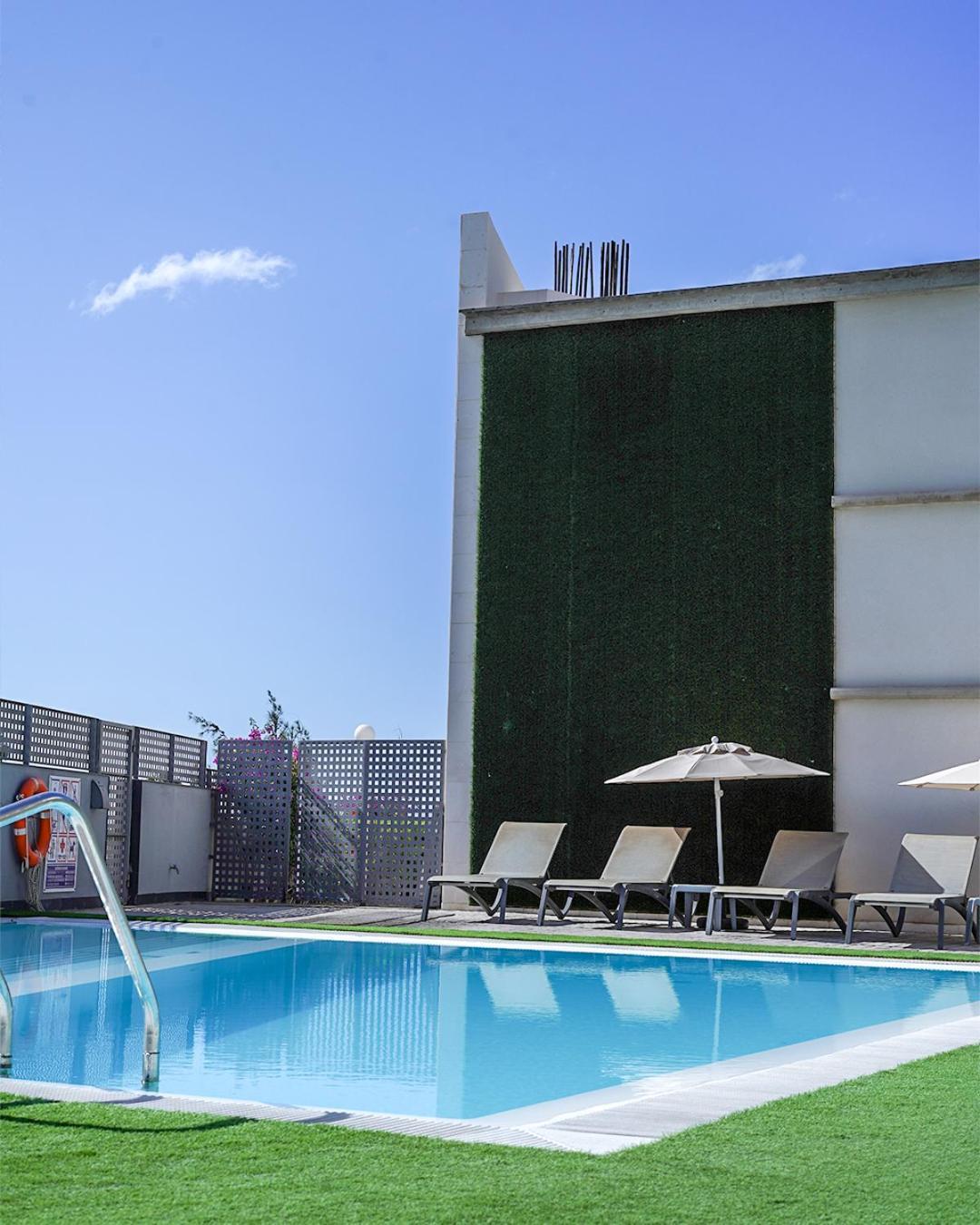 Cornisa Apartments Patalavaca Kültér fotó