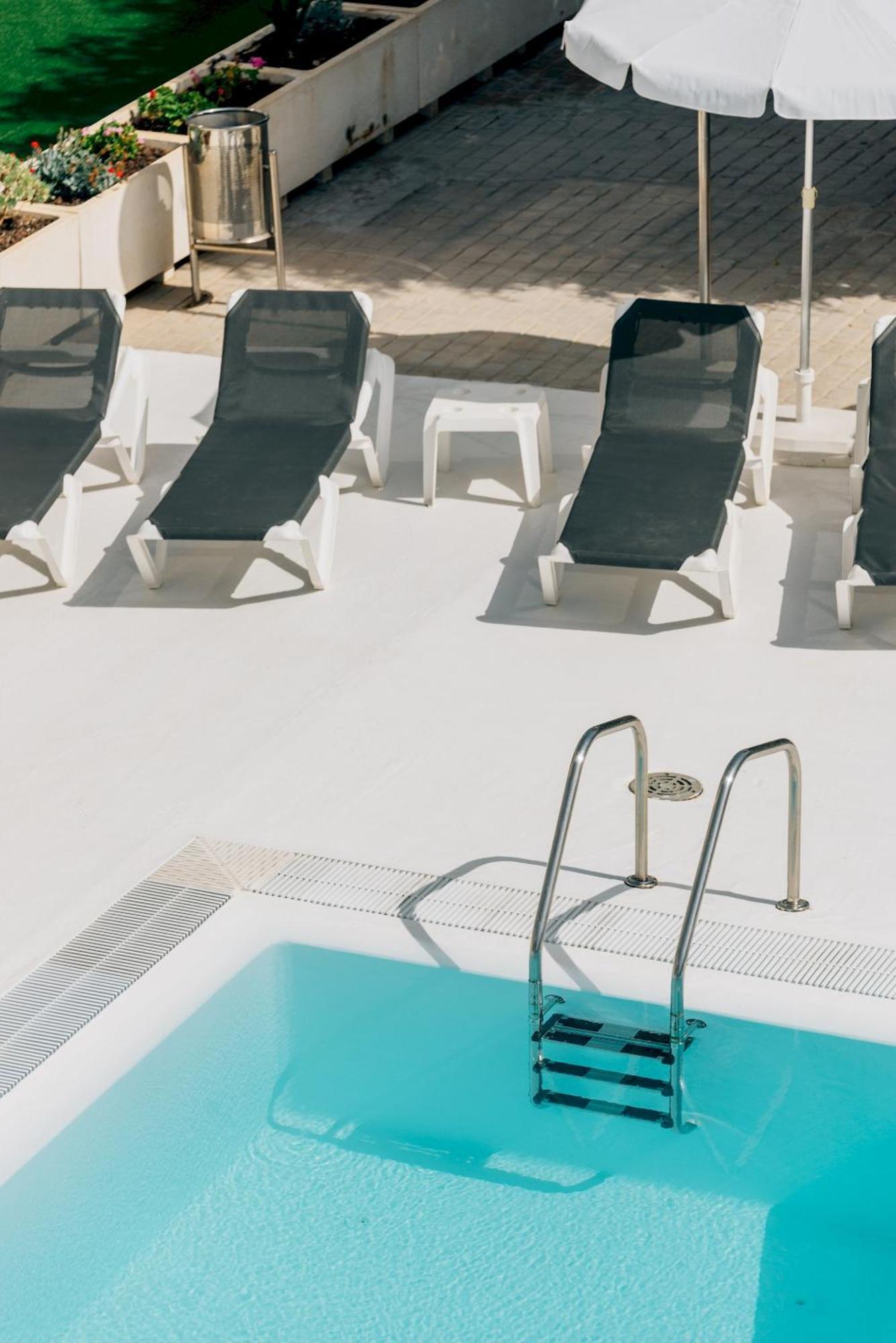 Cornisa Apartments Patalavaca Kültér fotó